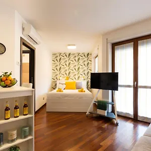 Residenza Smeraldo - Terrazza San Siro Apartment